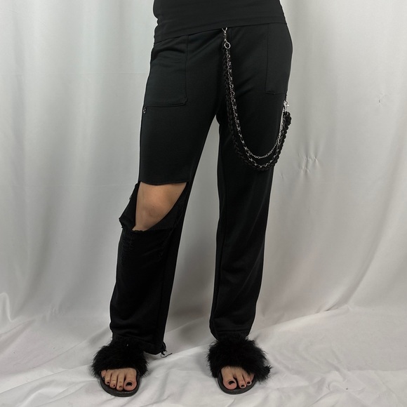 Sweatpants with Chain - Picture 1 of 7